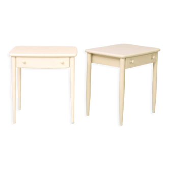 Tables de chevet blanches des années 1960