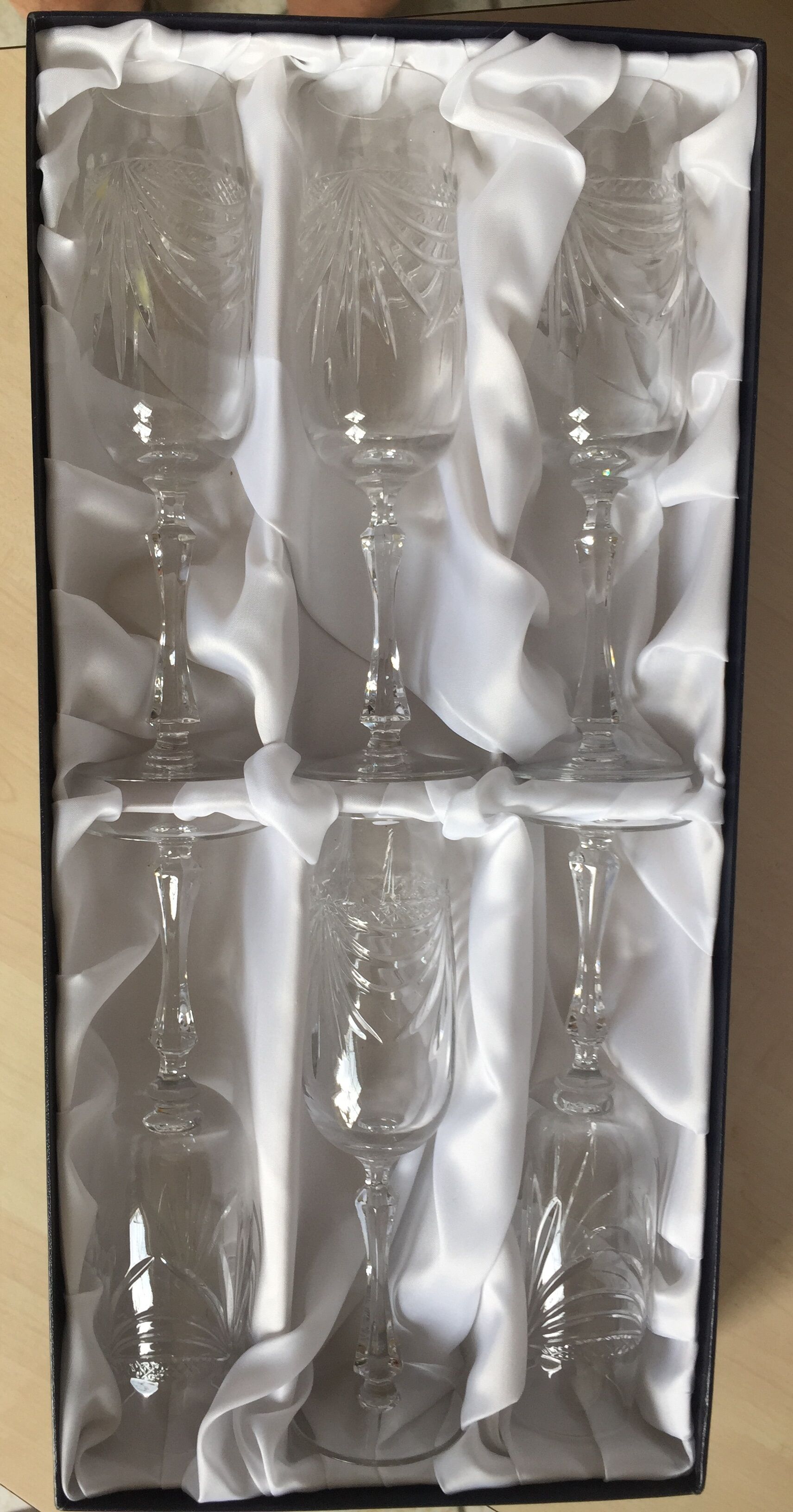 Six-champagne champagne flute set from Lorraine