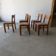Série de 5 chaises design en orme massif vintage des années 80