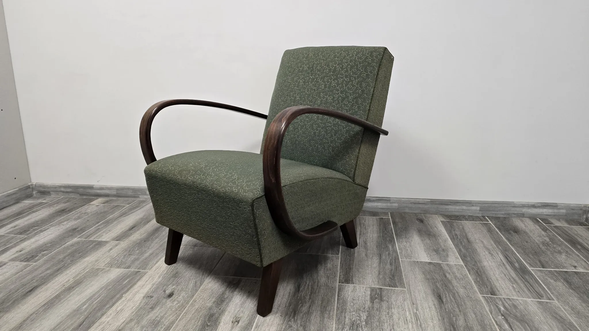 Fauteuil Art Déco par Jindrich Halabala