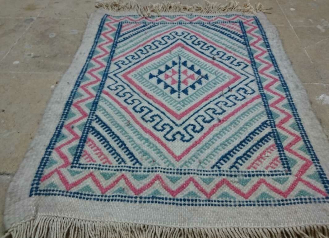 Carpet Chair white and rose 48 x 42 cm