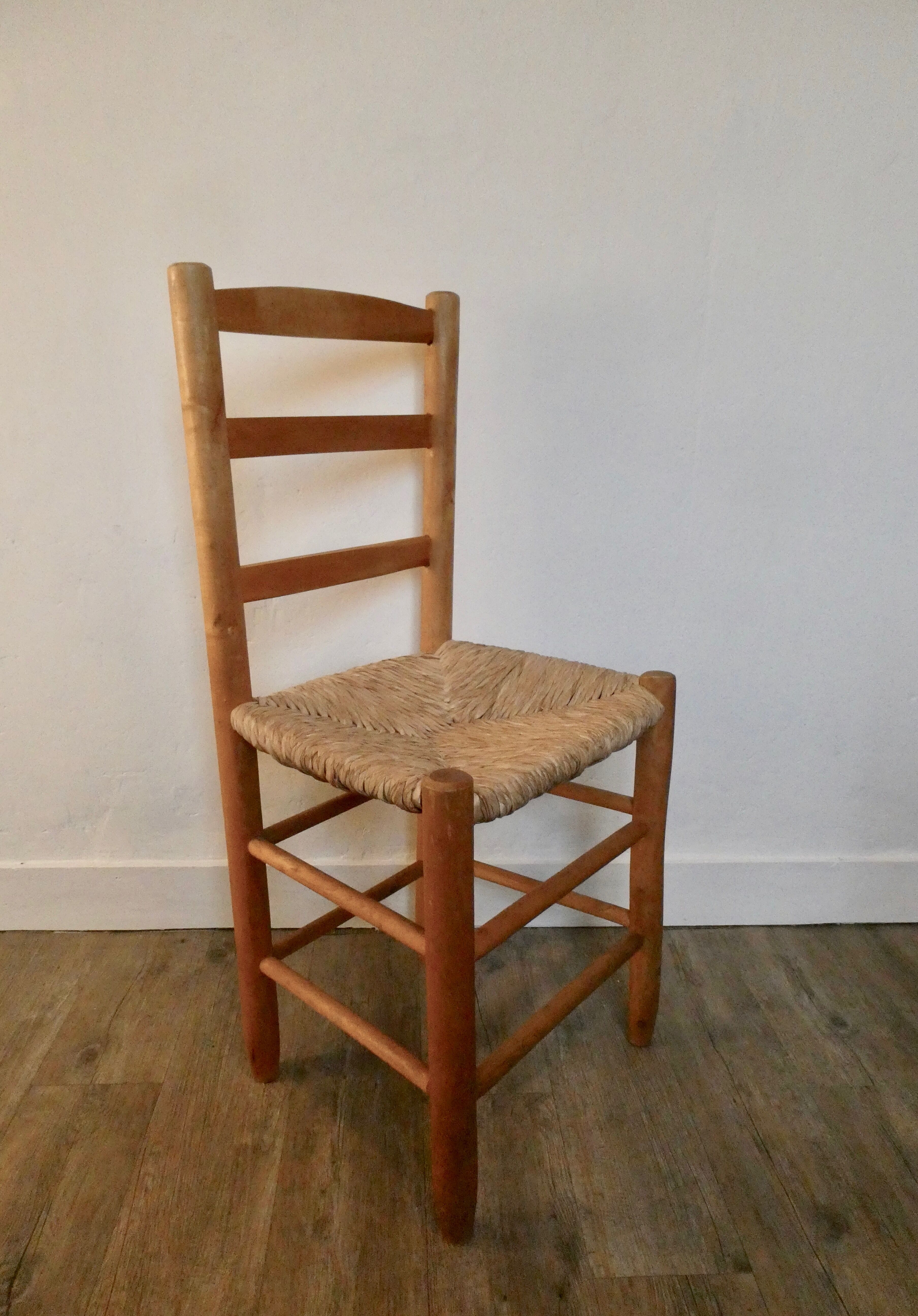 Light wooden chair and mulched seat, 50s-60s