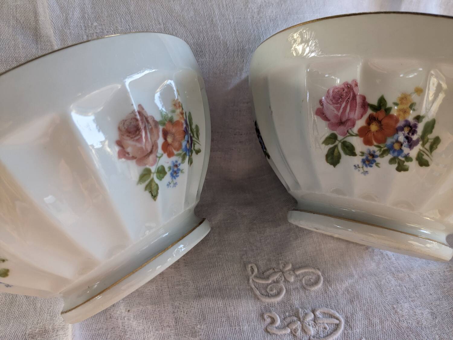 Faceted bowls