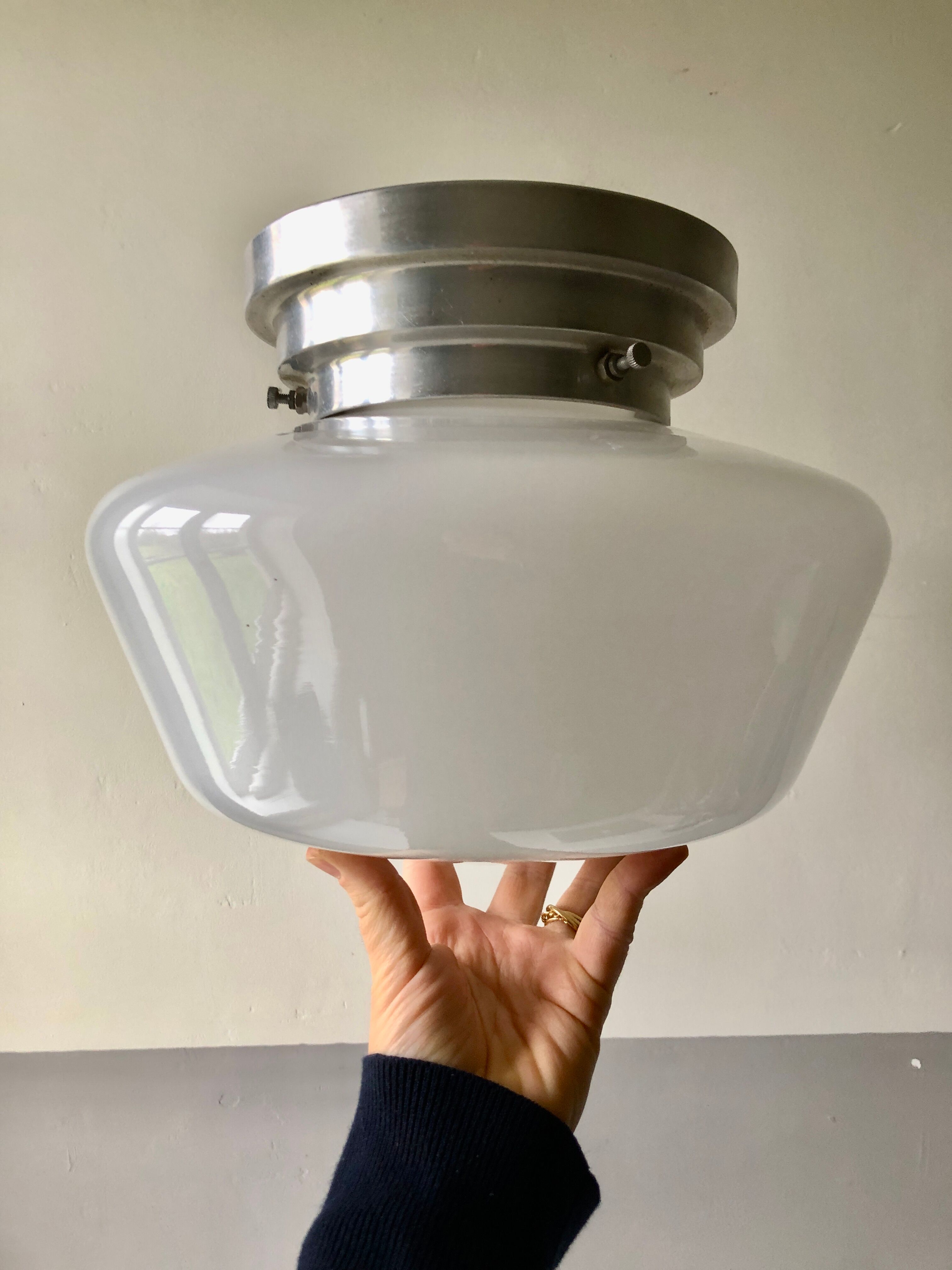 Plafonnier opaline 1950