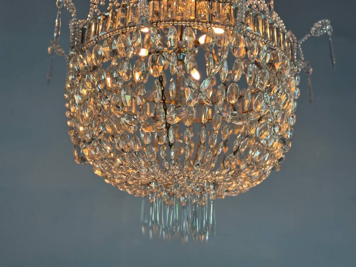 Pearl Bag, Chandelier Trimmed with Rows of Cut Crystal Beads, Circa 1