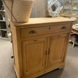 Buffet, meuble parisien