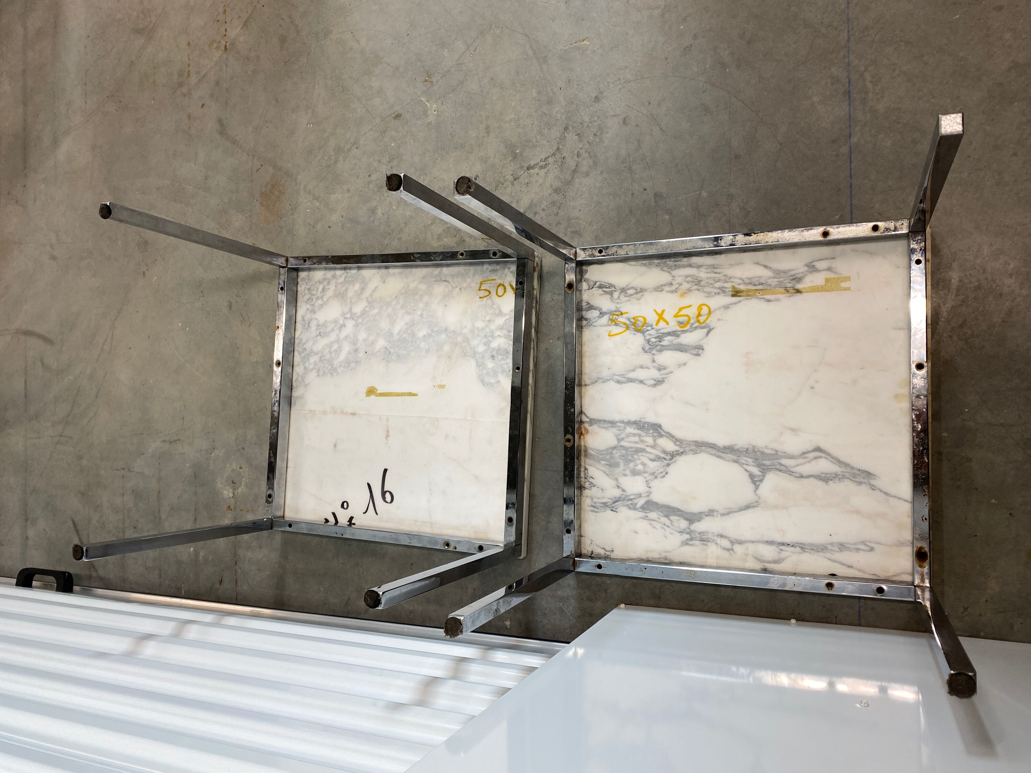 Pair of white marble coffee tables Florence Knoll