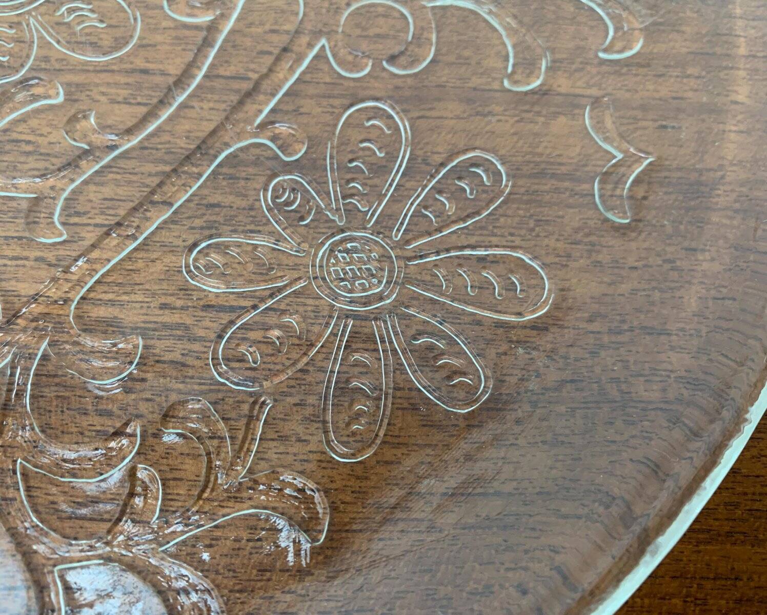 Large Finnish glass plate from the mid-century by Humppila.