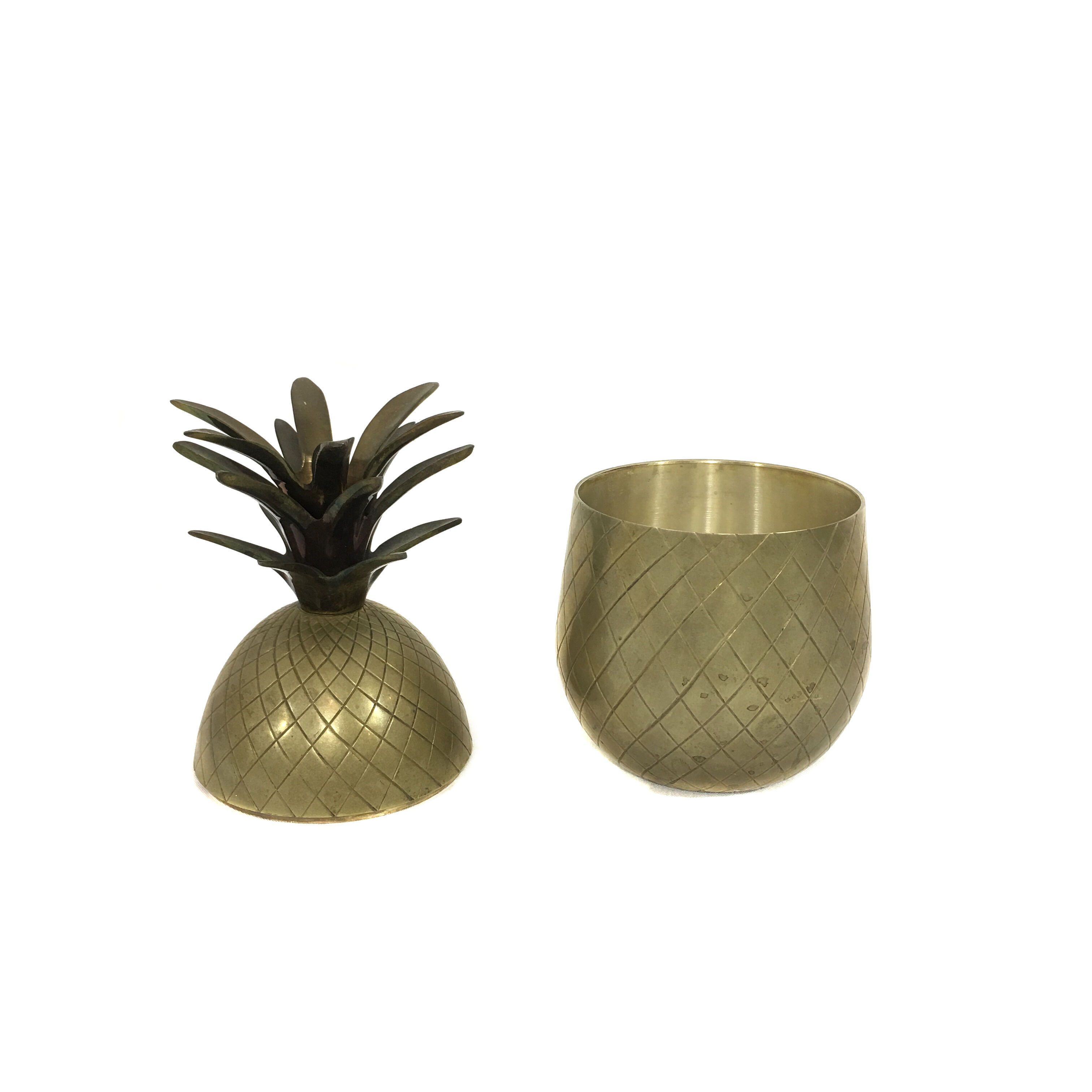 Brass pineapple