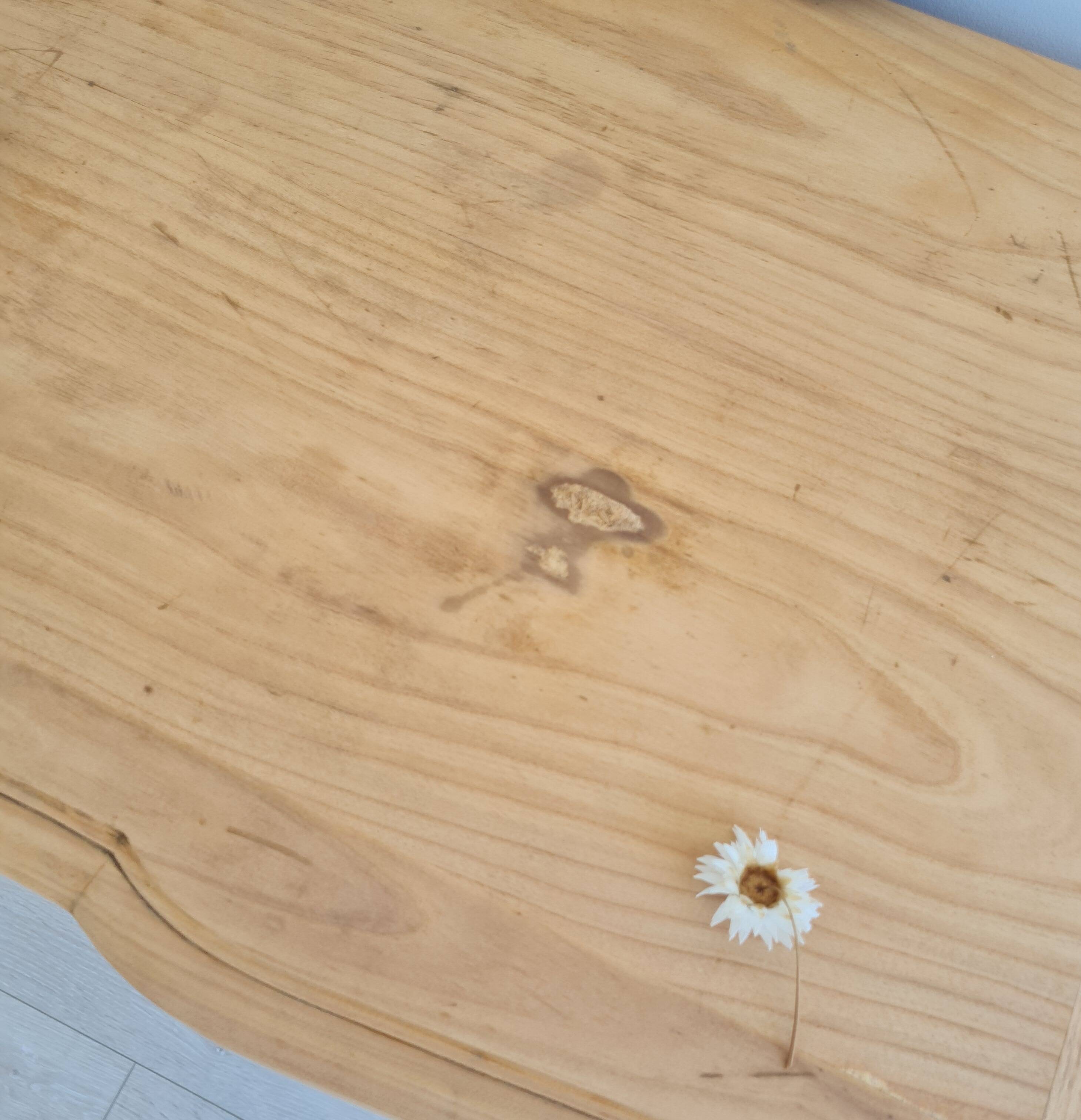 Crossbow chest of drawers in raw wood - 3 drawers - Louis XV style