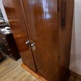 Vintage 2-door cabinet
