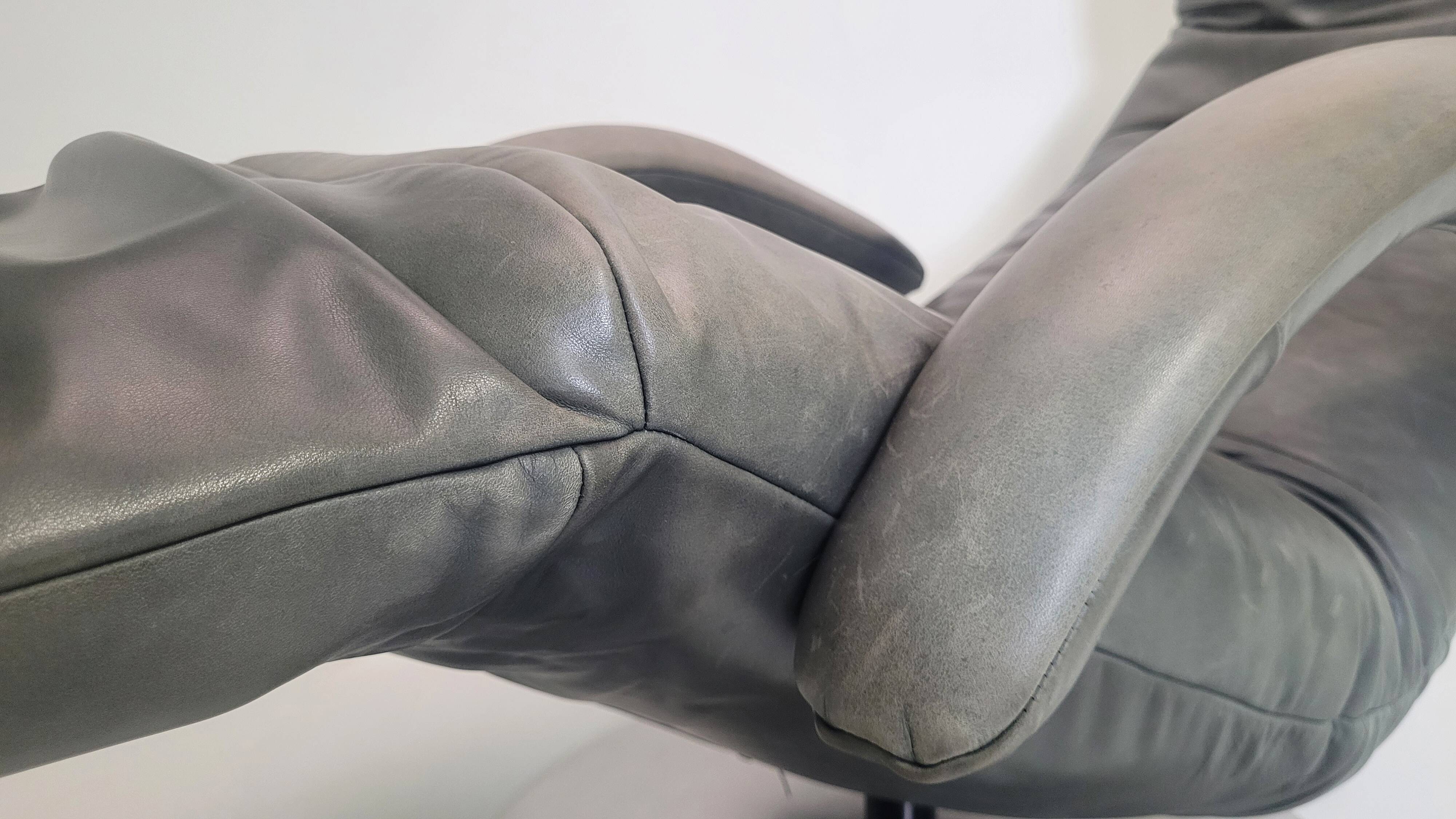 Jori Yoga Recliner – Mono-Move