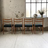 Set 4 green Scandinavian chairs