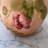 Cache pot en barbotine décor capucines 