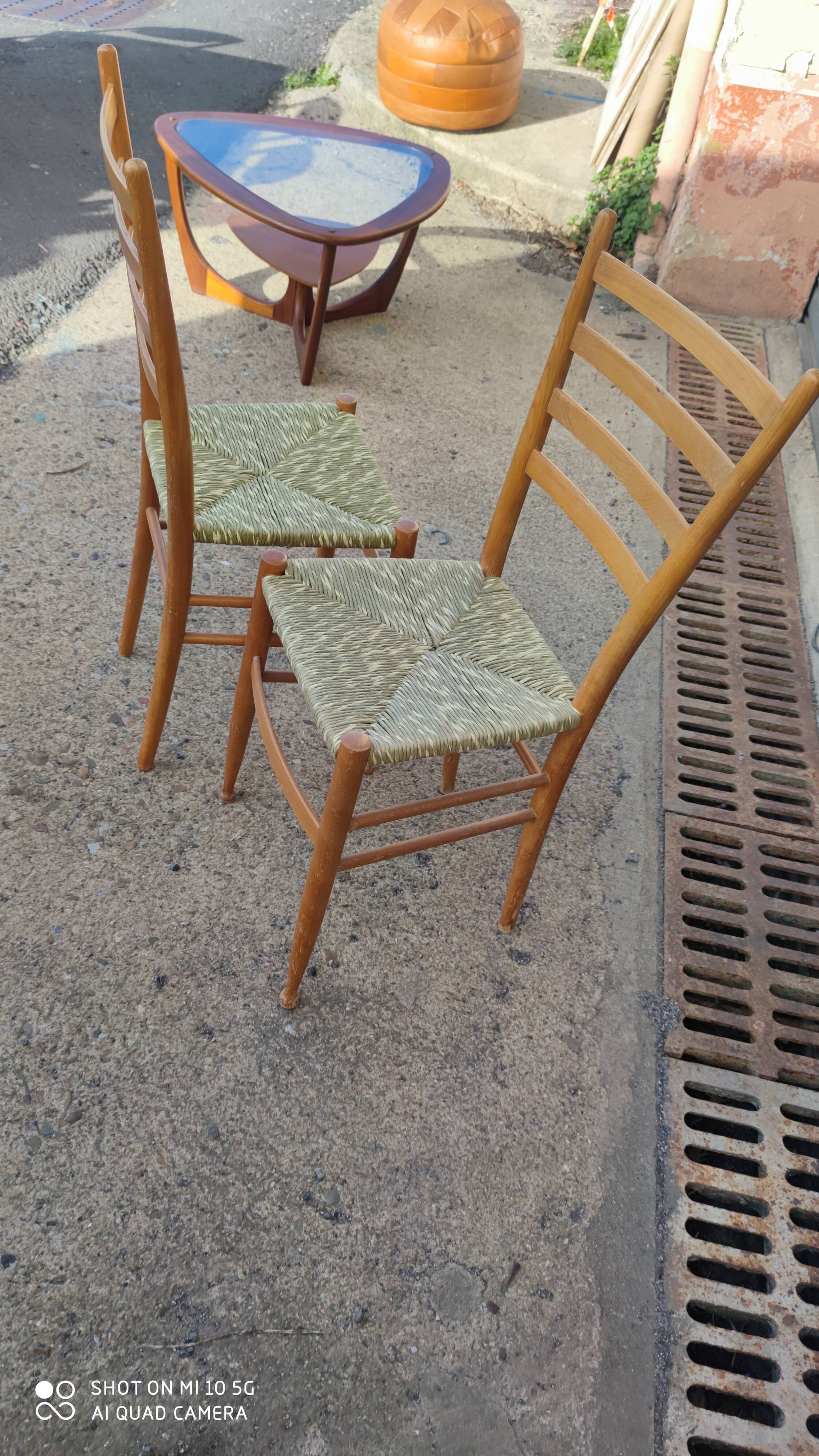 Paire de chaises d'appoint vers 1960