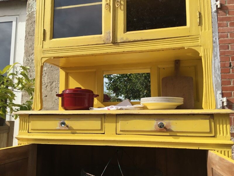 Yellow Parisian glass cabinet
