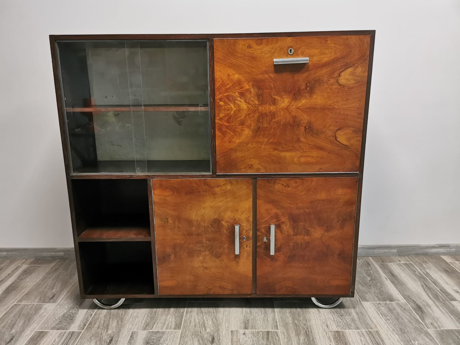 Secretaire par Hynek Gottwald