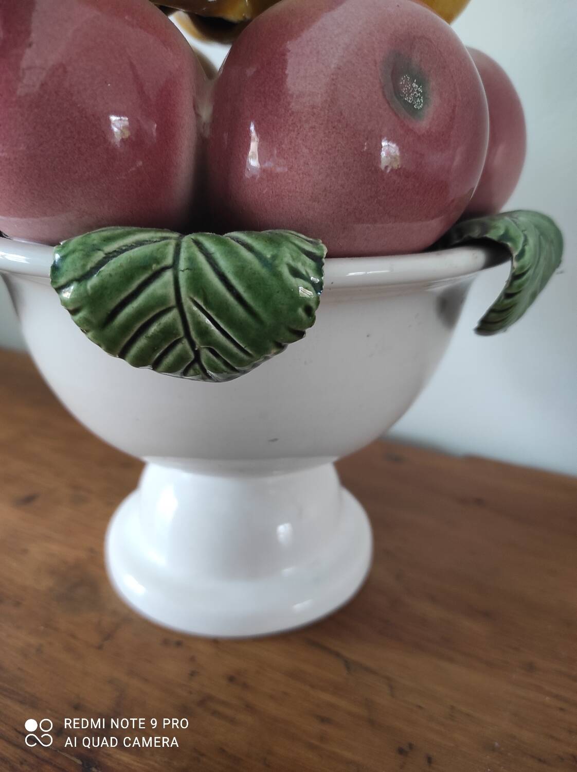 Barbotine centerpiece