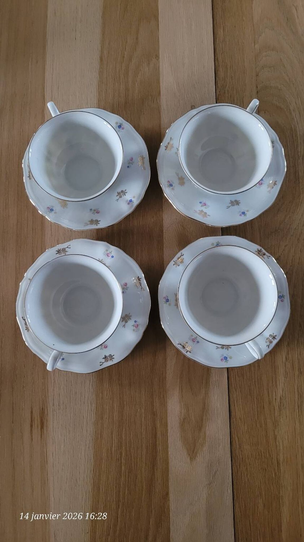 4 cups and saucers in porcelain from Bavaria