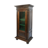 Renaissance-style showcase