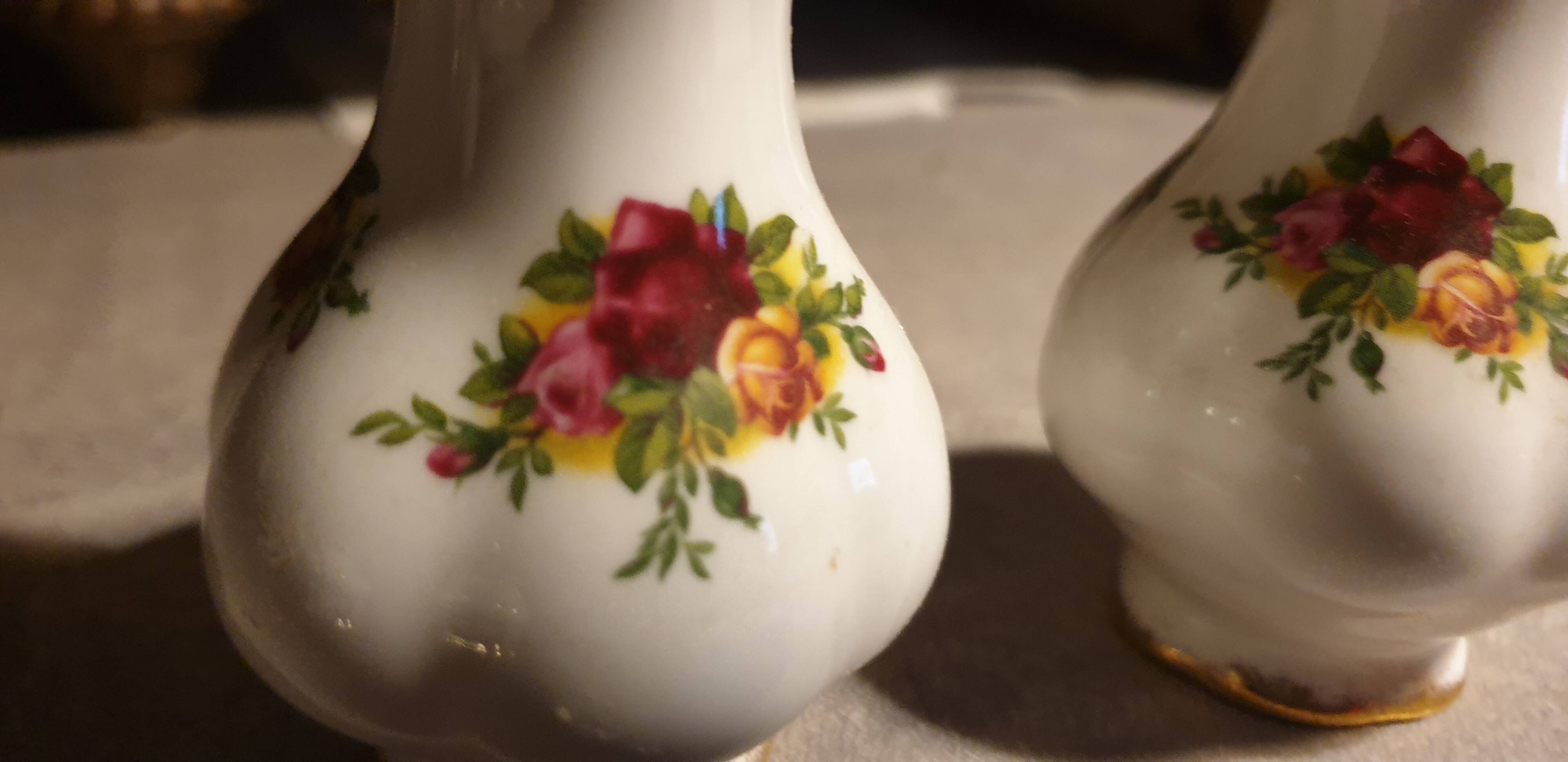 Salt shaker old country roses - royal albert -