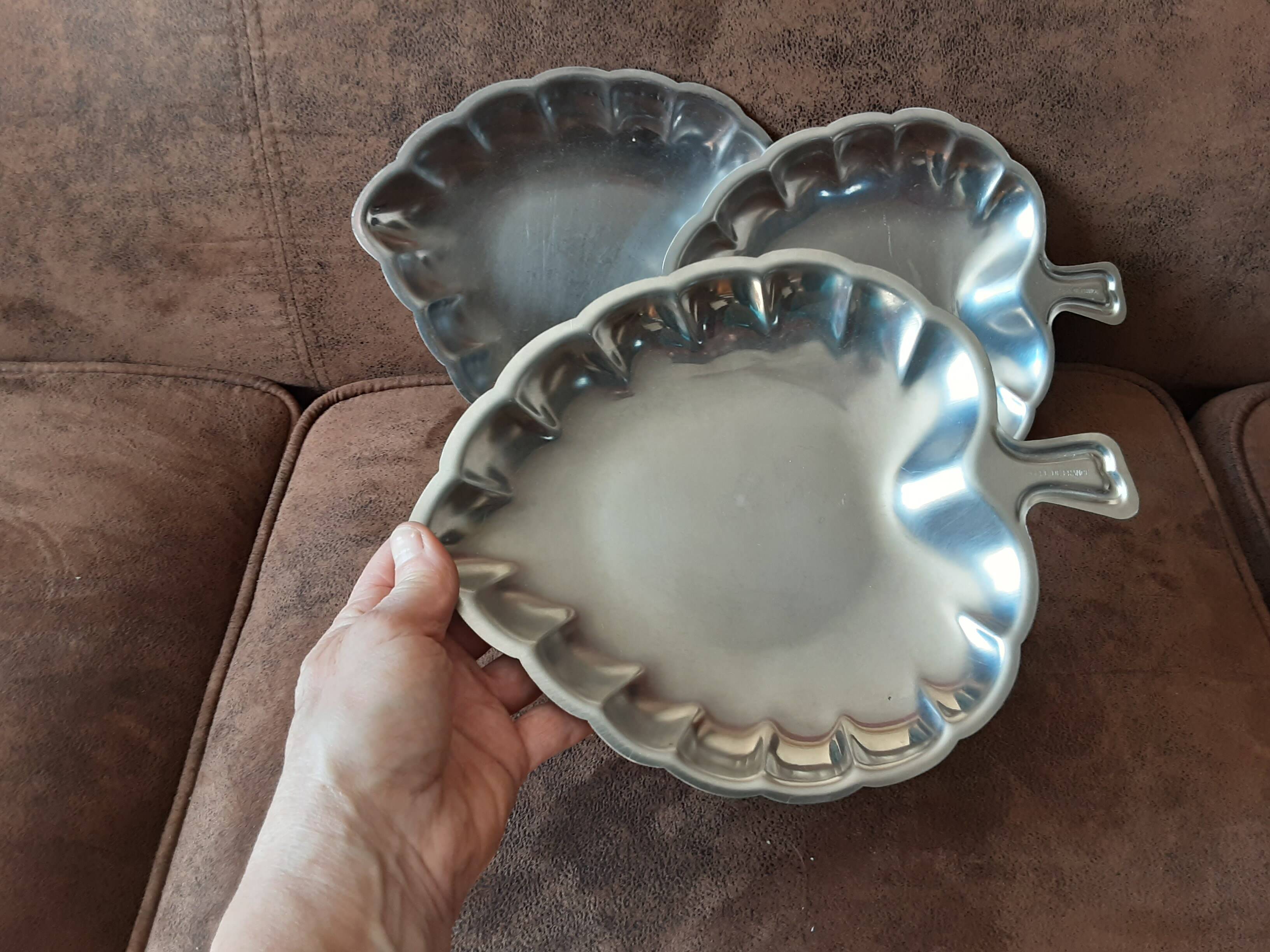 3 stainless steel cups