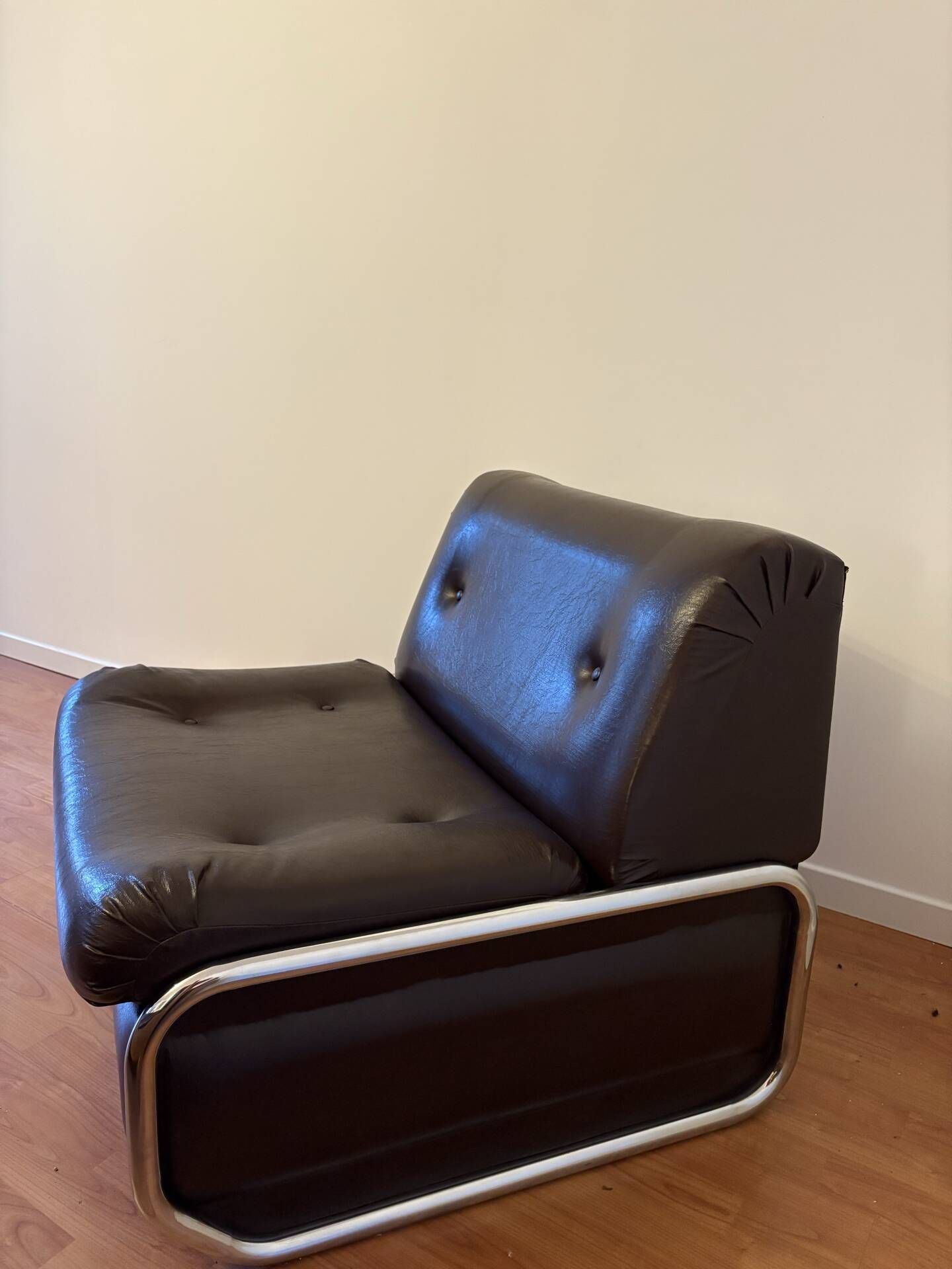 Beka armchair