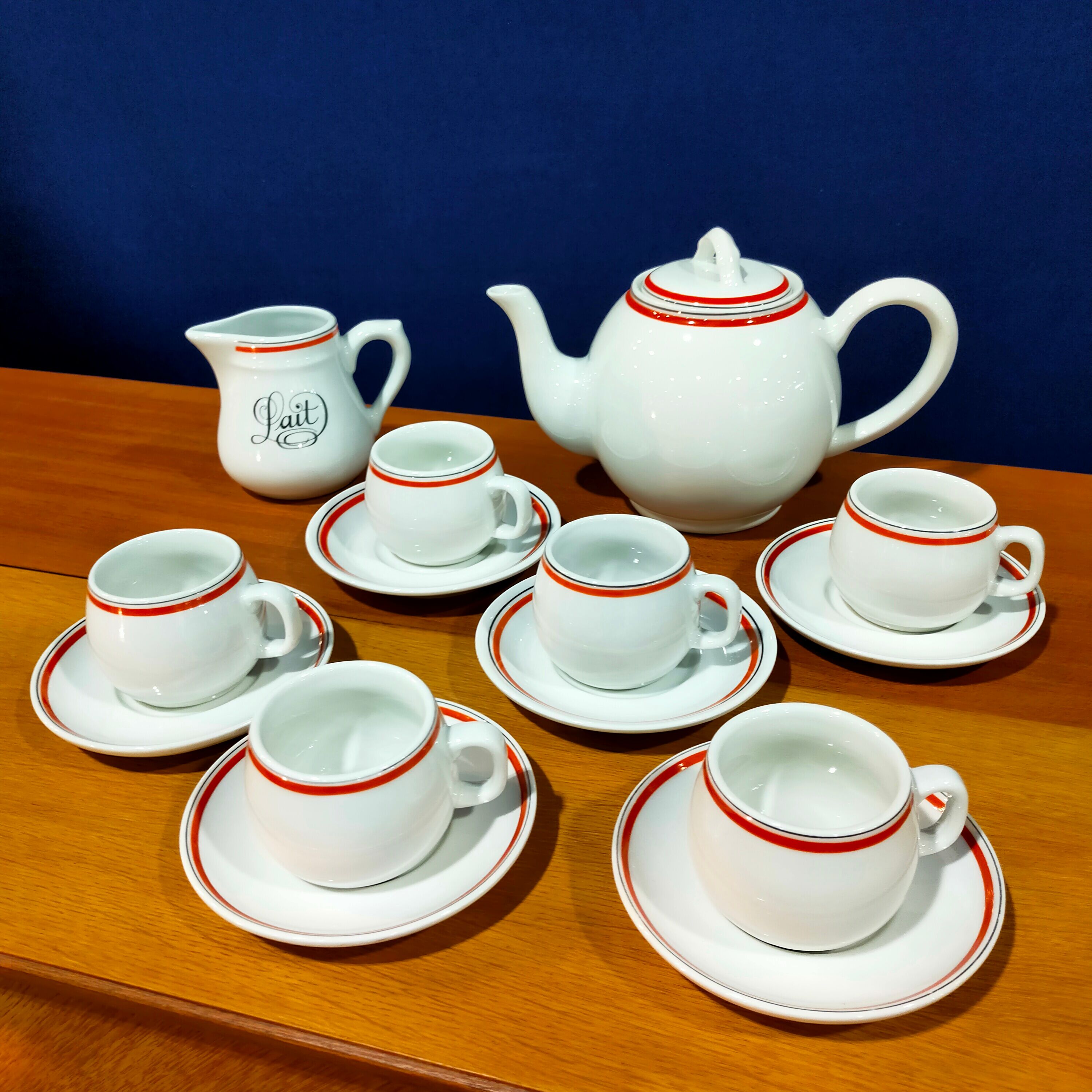 Auteuil porcelain coffee service