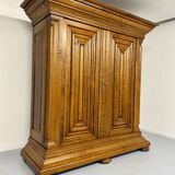Frankfurt solid wood wardrobe geometric shape vintage wardrobe