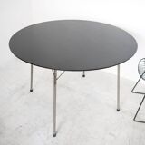 Arne Jacobsen table model 3600