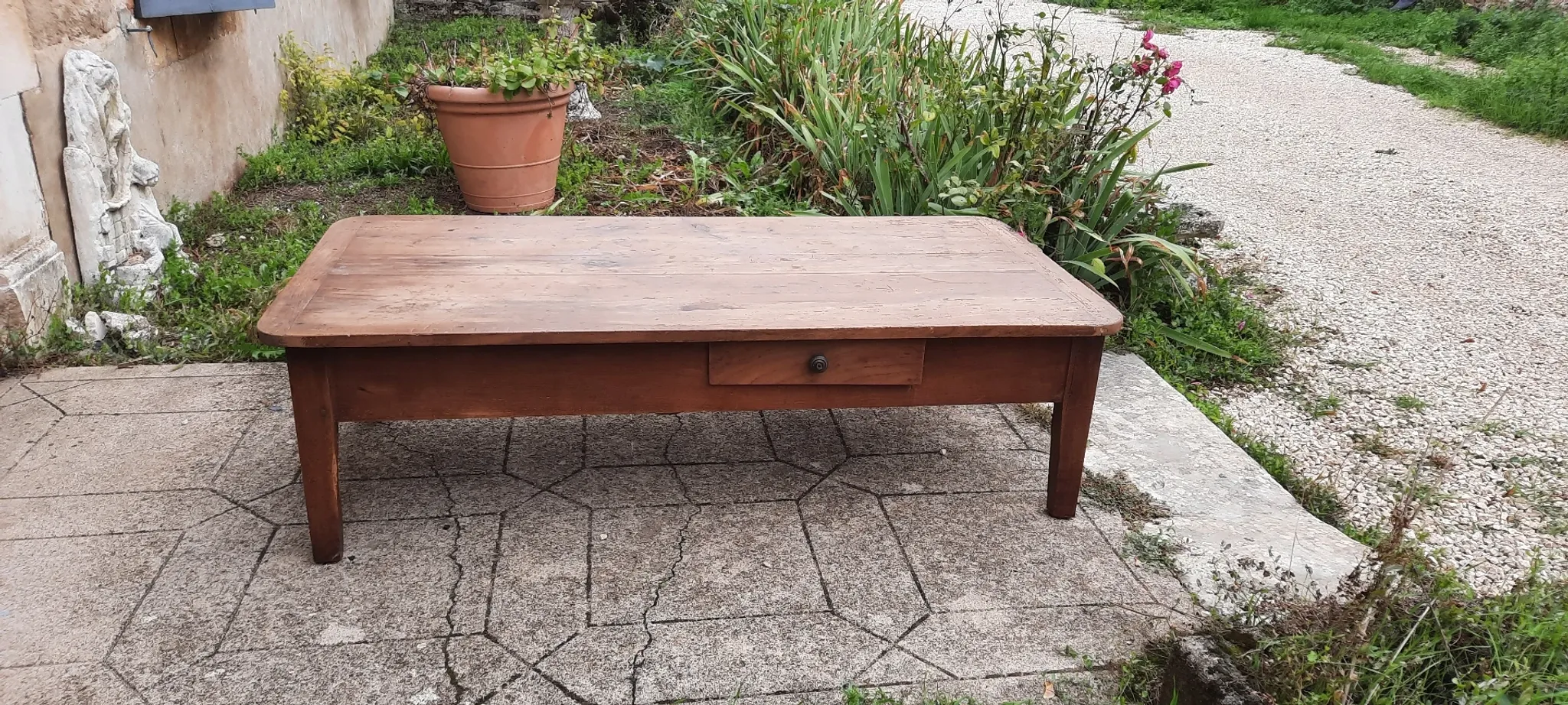 Low farmhouse table