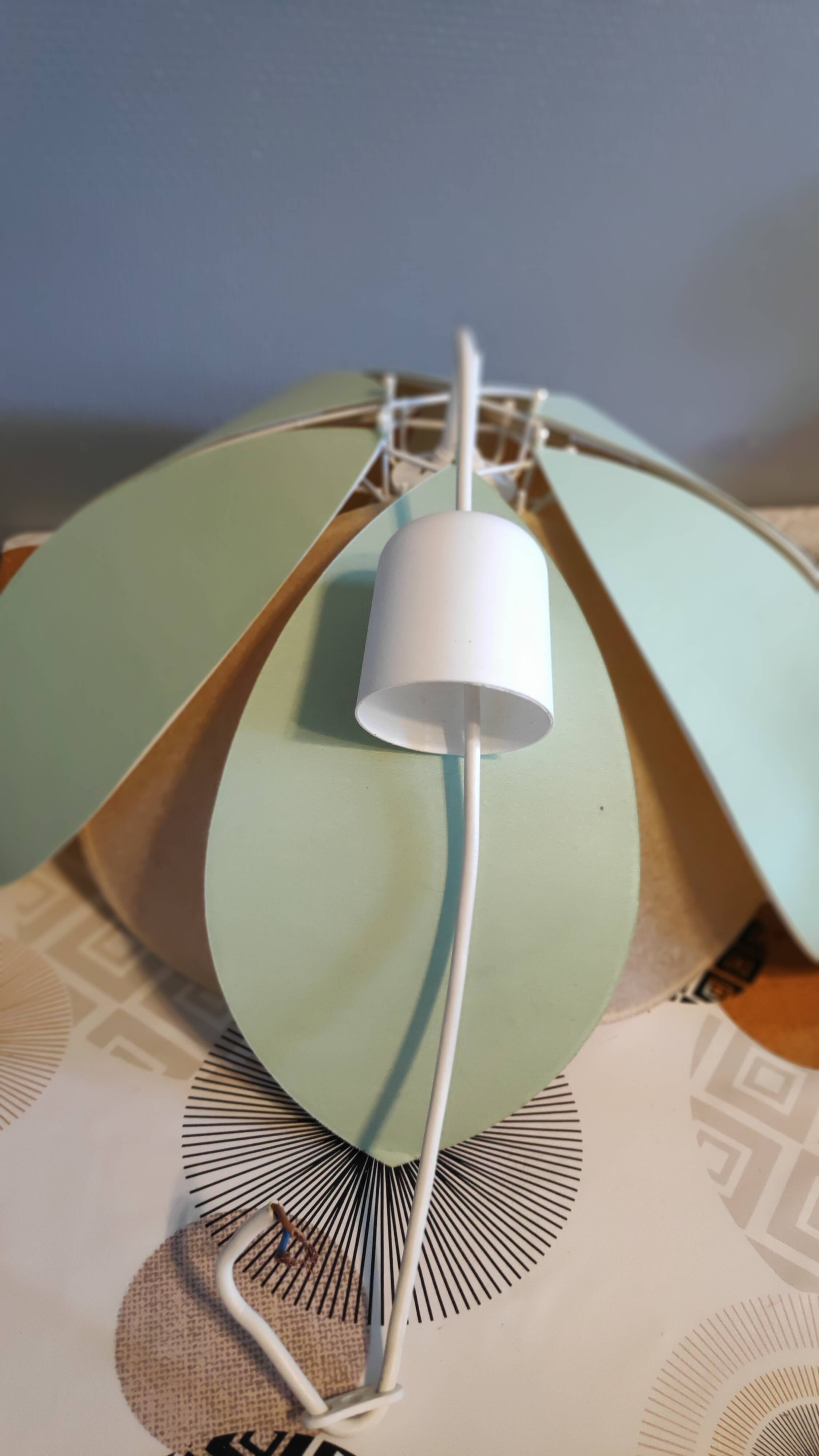 Vintage two-coloured and bi-corolla flower hanging