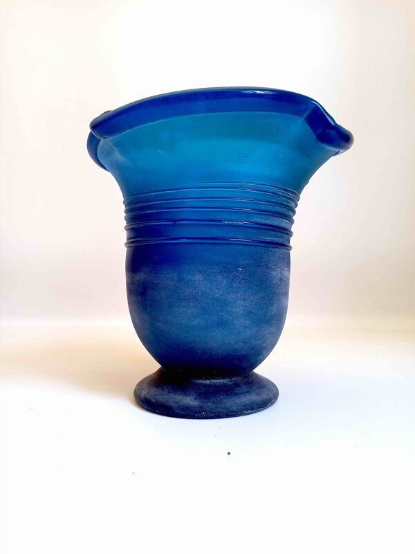 Vase verre de murano bleu givré années 70 hauteur 28,5 cm