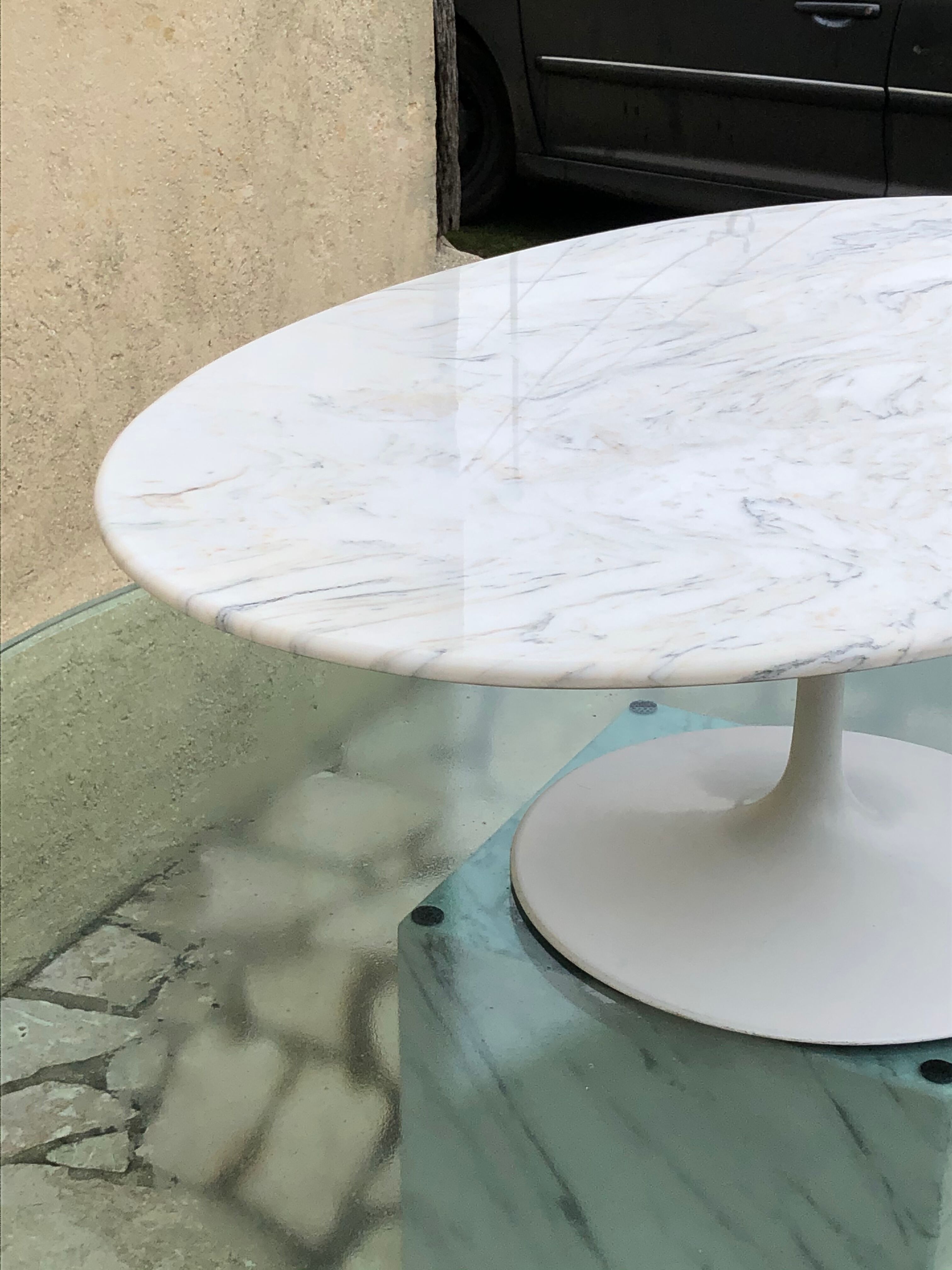 Coffee table design Eero Saarinen, knoll  1960