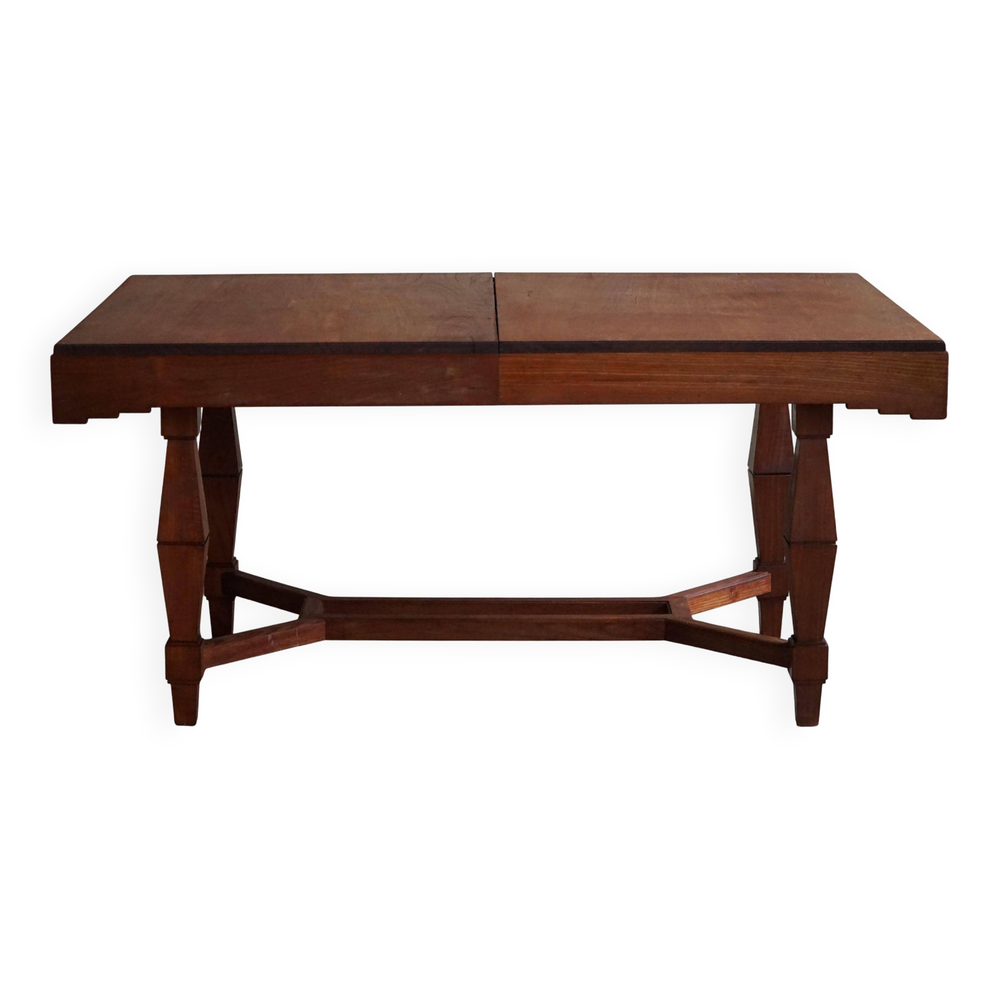 Art Deco dining table in teak, with butterfly extension, Danish cabinetmaker, 1940s.