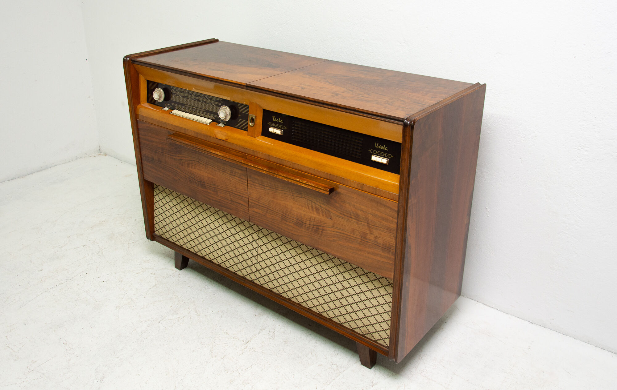 Record player and radio Tesla, Czechoslovakia, 1950