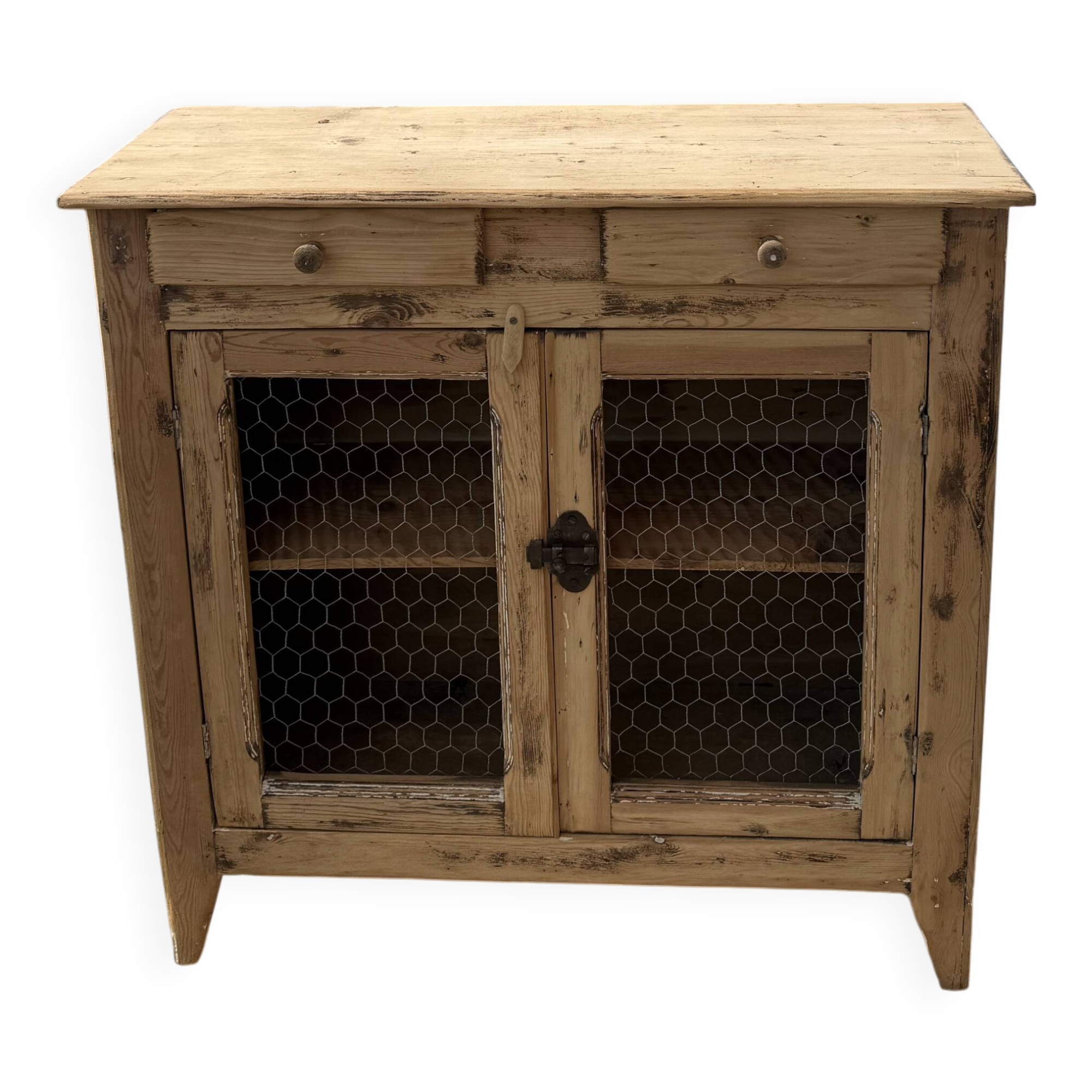Beautiful Parisian buffet, sanded and gridded.