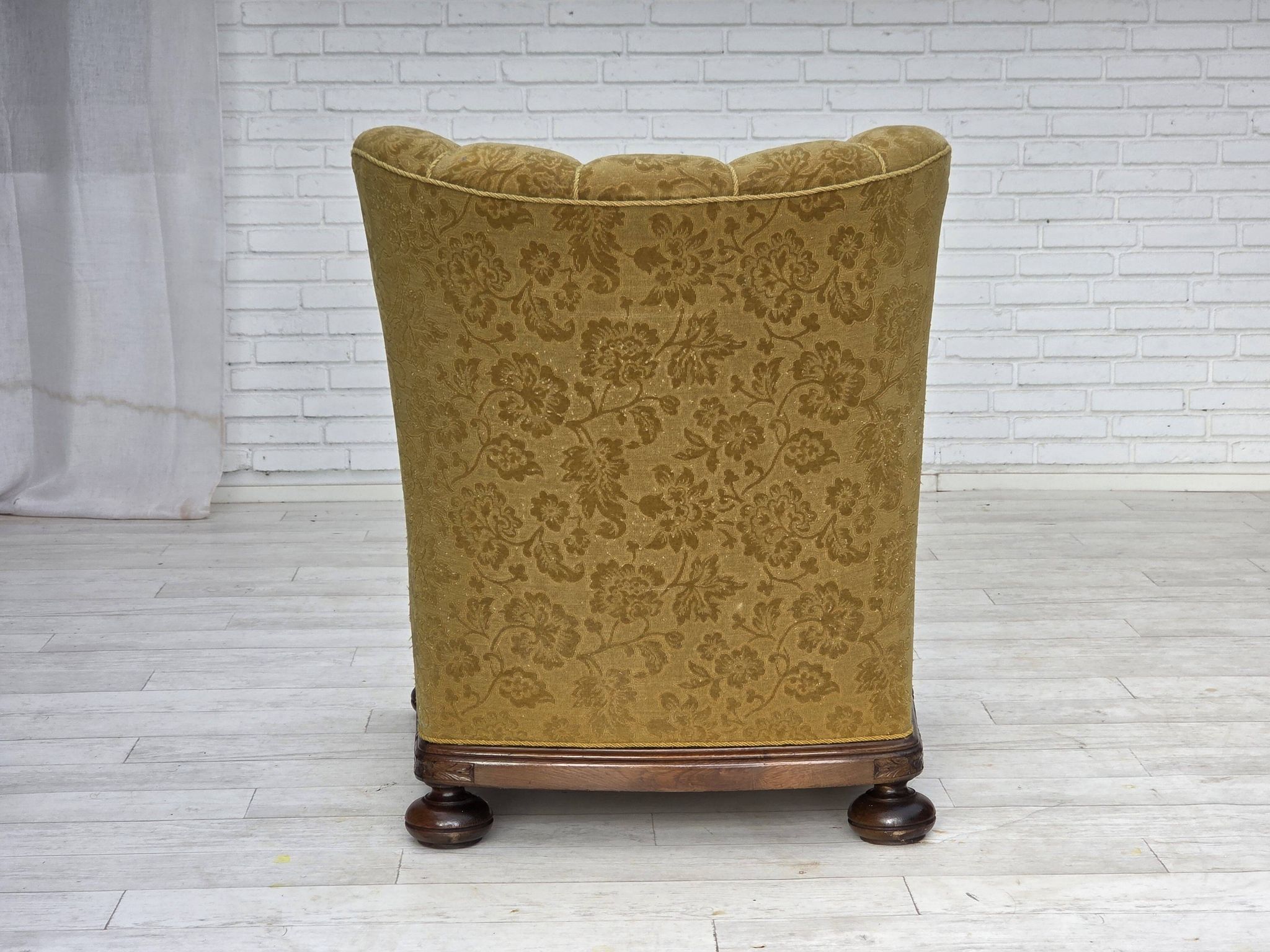 Fauteuil danois à dossier haut, années 1960, laine d'ameublement, bois de chêne massif.