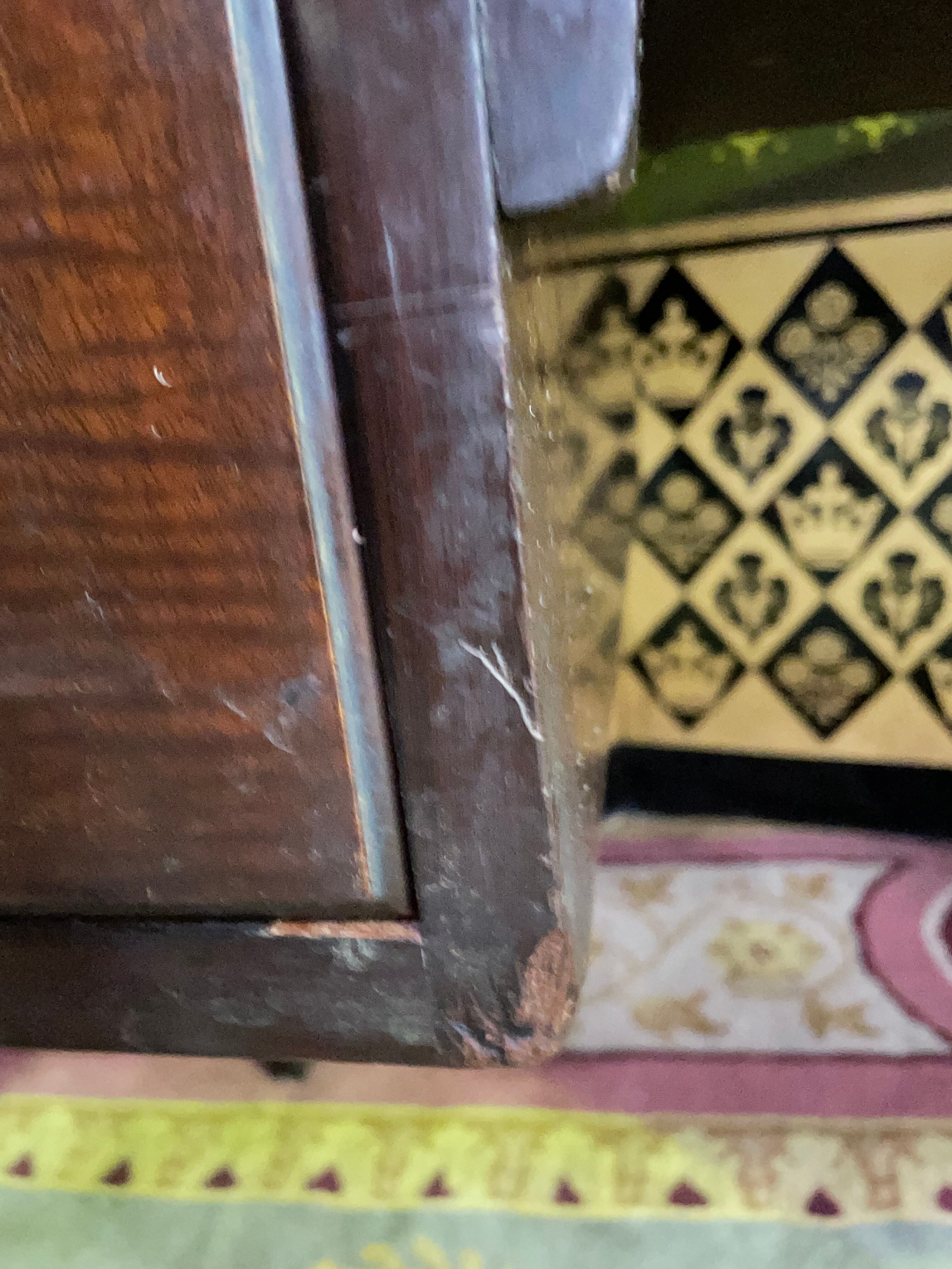 English mahogany hairdresser