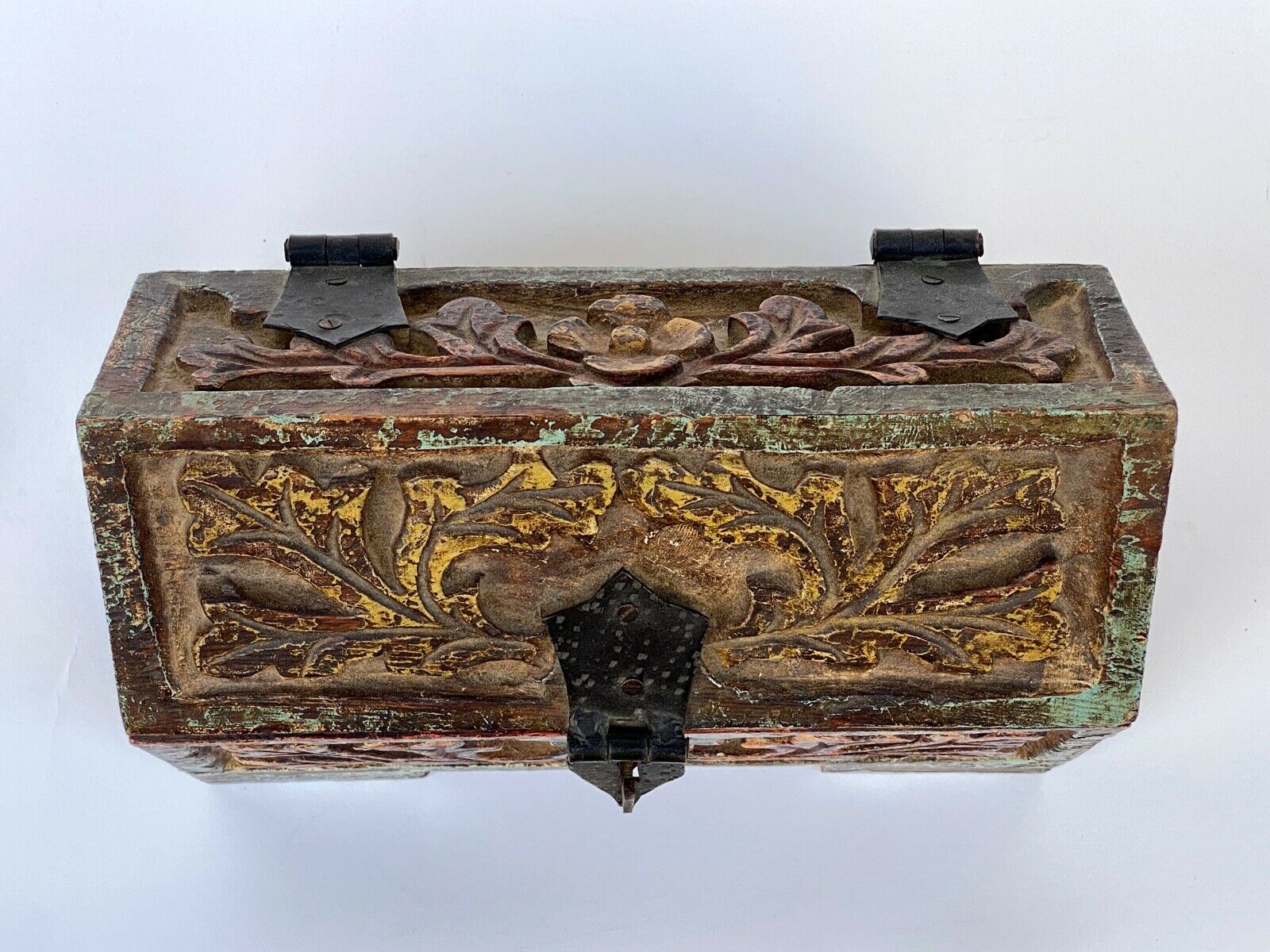Neoghotic box carved wood inspiration renaissance xx eme polychrome