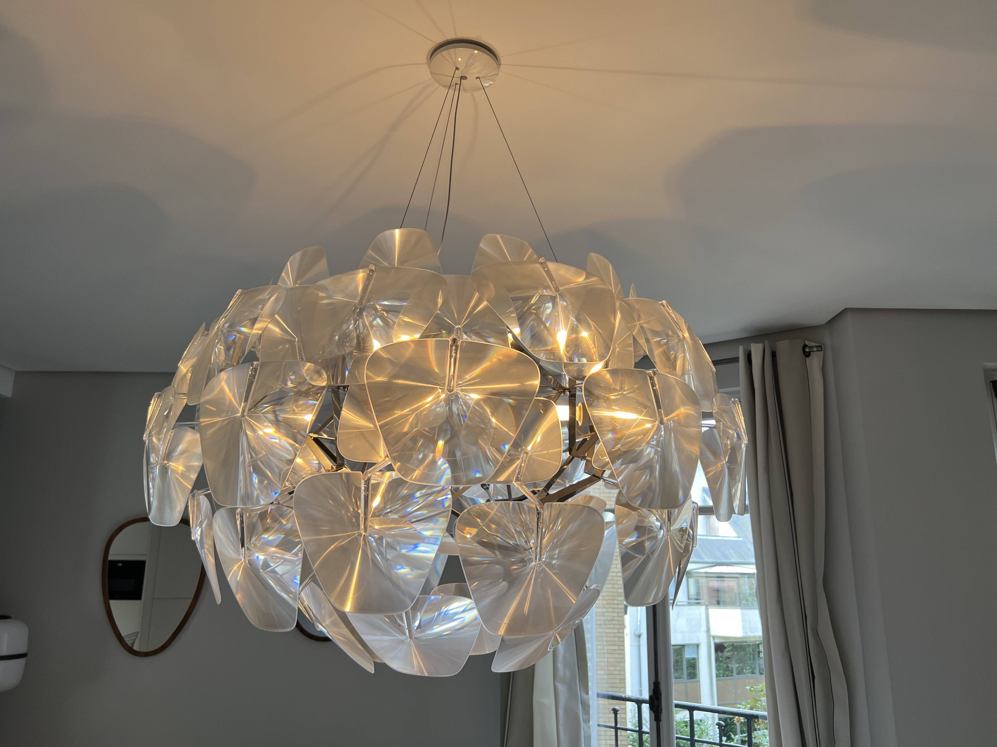 Hope pendant light by luceplan, designer francisco gomez paz & paolo rizzatto