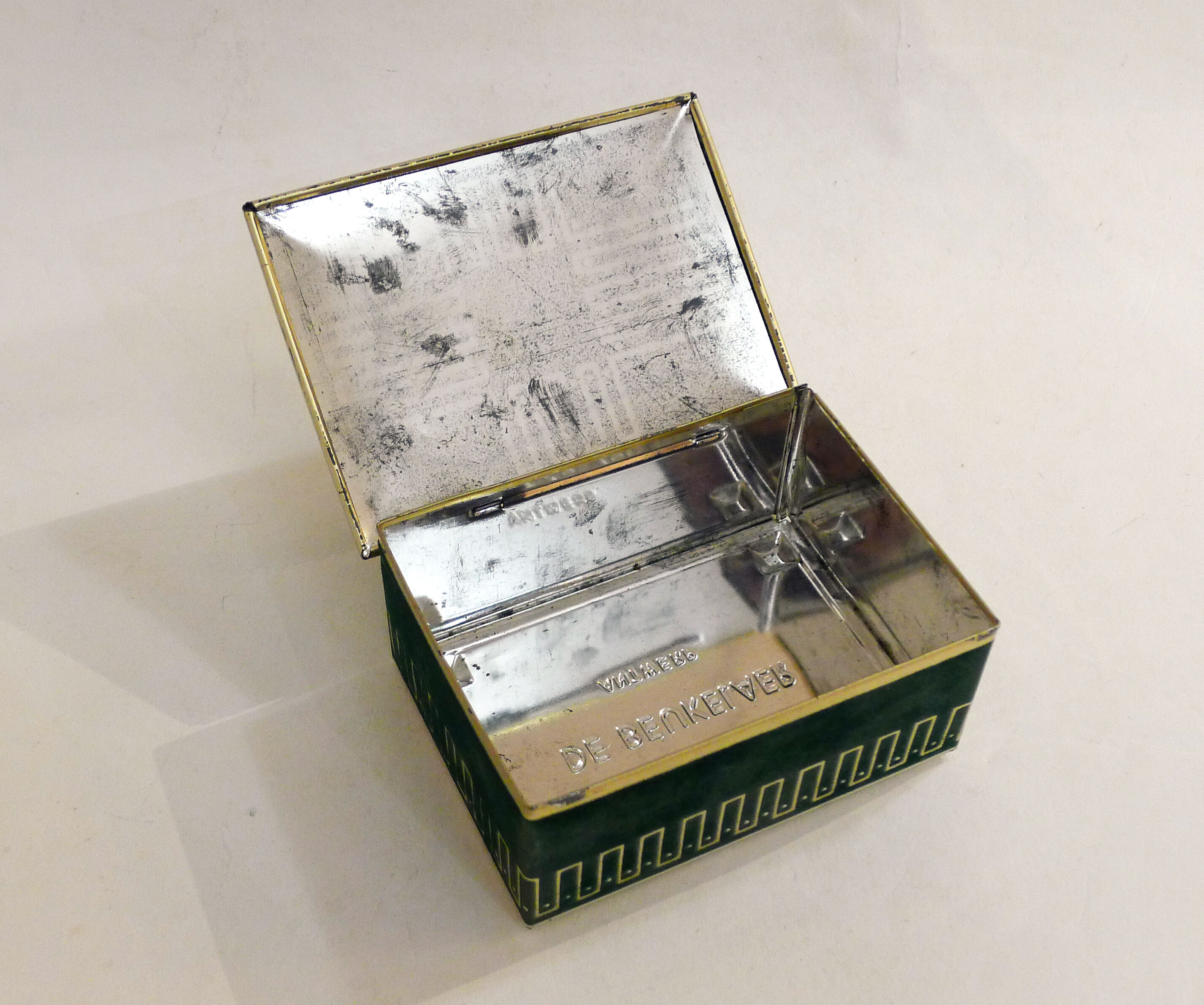 Graphic art deco box