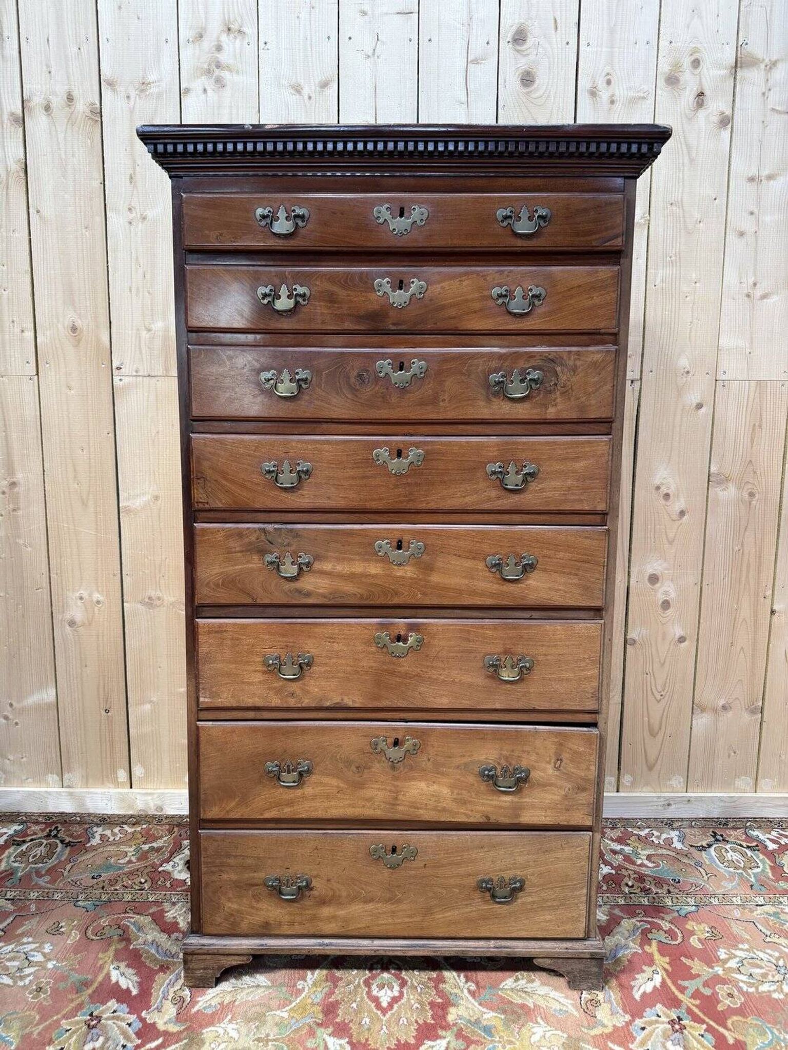 Weekly planner - Chest of drawers - English tallboy