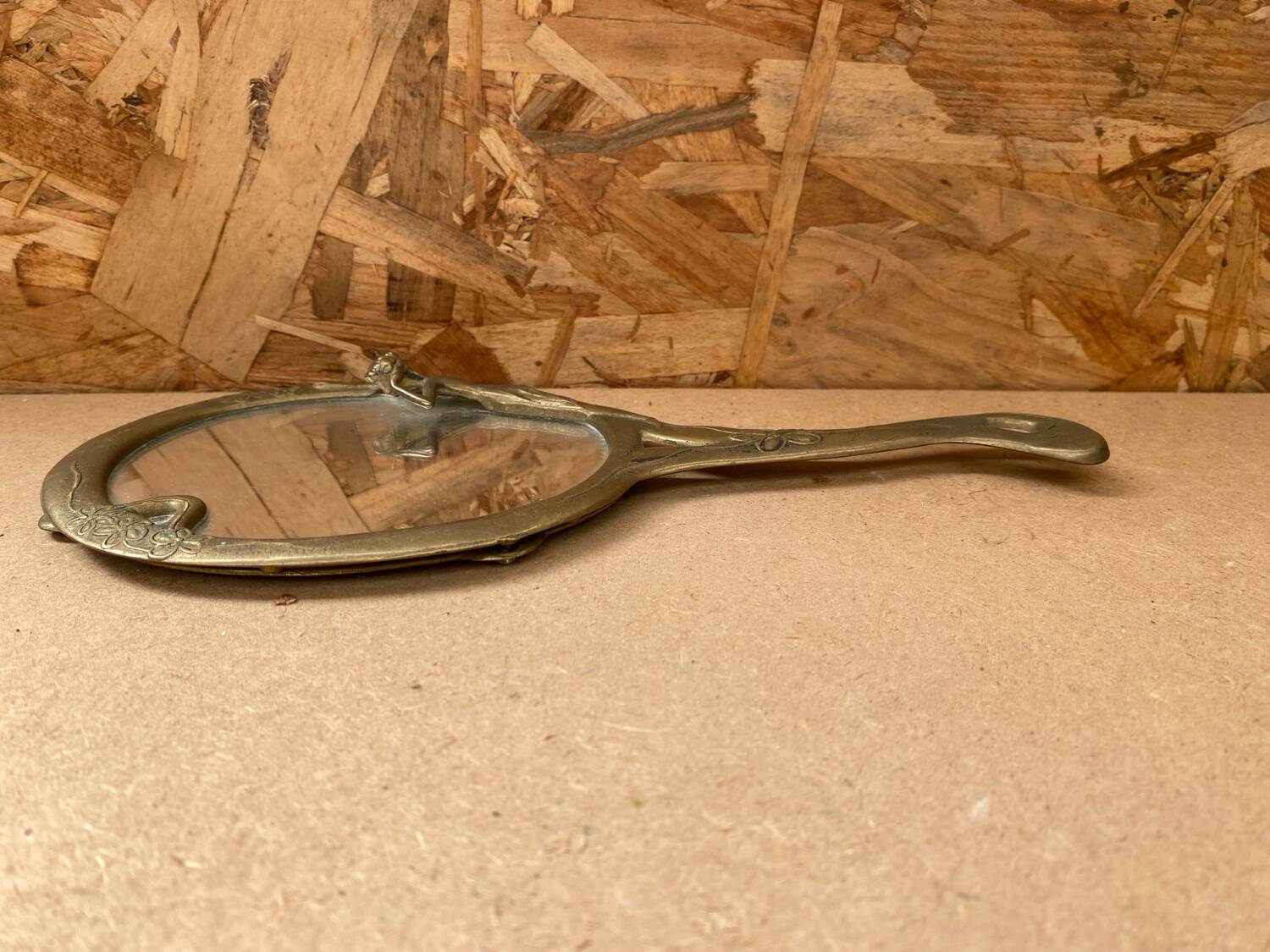 Antique art nouveau mirror face a main gilded bronze vintage flower decor