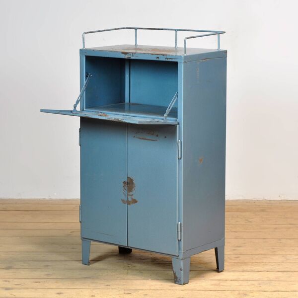 Armoire industrielle à quatre tiroirs des années 1970