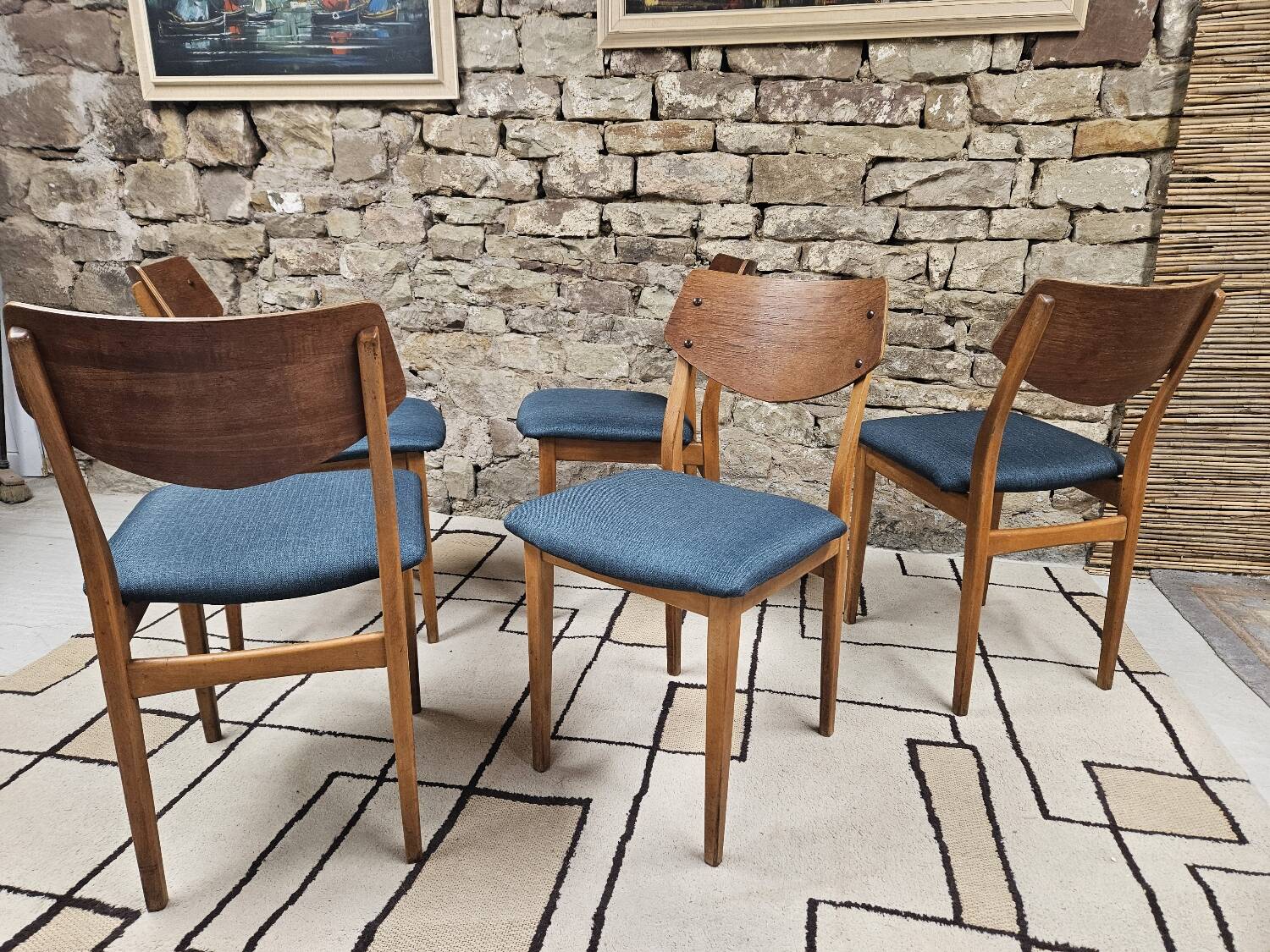 5 Scandinavian chairs