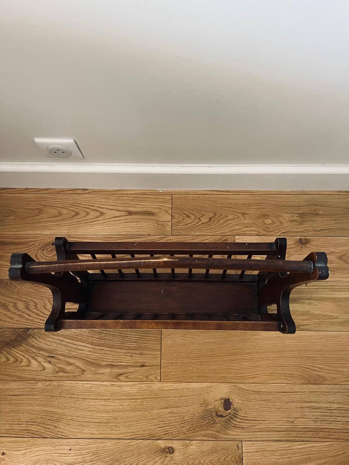 Newspaper holder