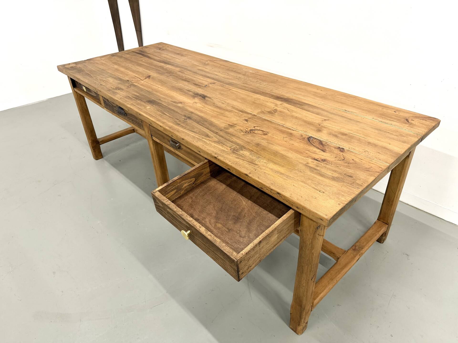 Table de Ferme "Meuble de Métier" en Pin – 8 Tiroirs (L221 cm)