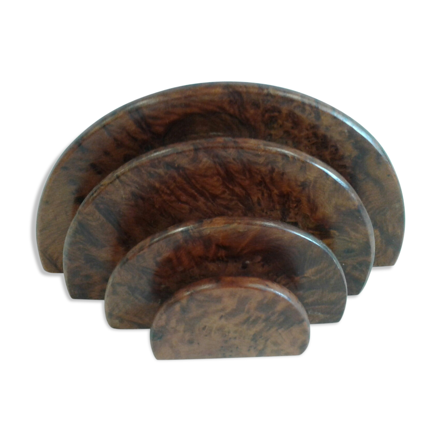 Range mail in a magnifying glass