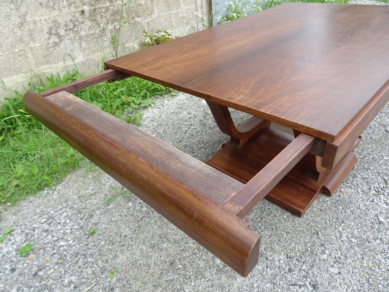 Art deco table with rosewood extensions